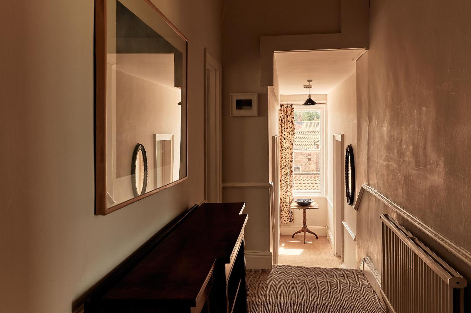 Thirsk Hall South Wing, North Yorkshire 외부 사진